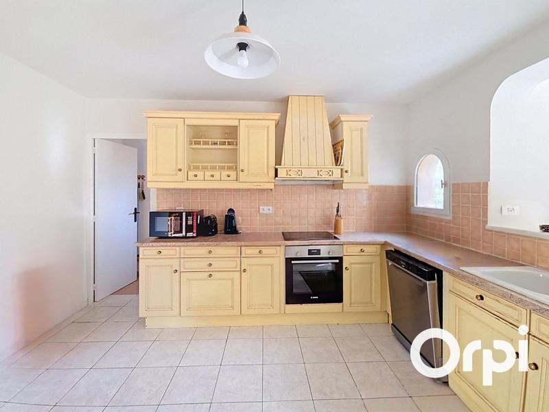 Maison - 208 m² - 6 pièces