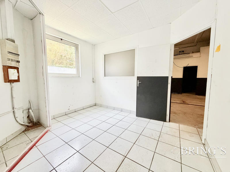 Local d'activités - 500 m²