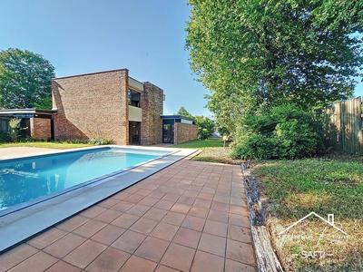 Maison - 211 m² - 6 pièces