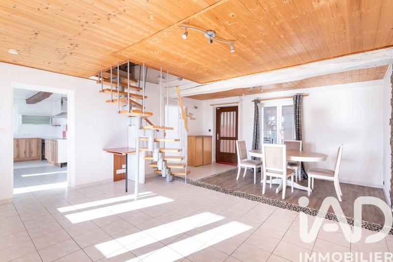 Maison - 329 m² - 16 pièces