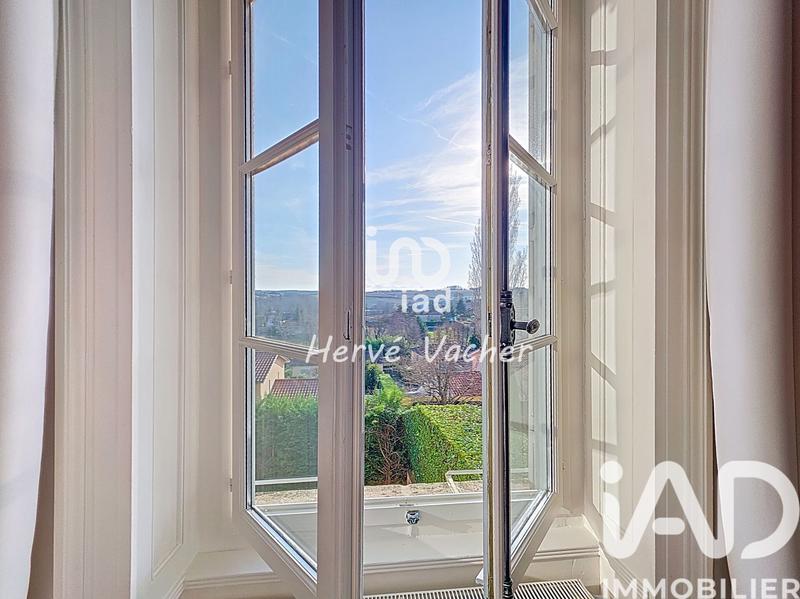 Appartement - 184 m² - 6 pièces