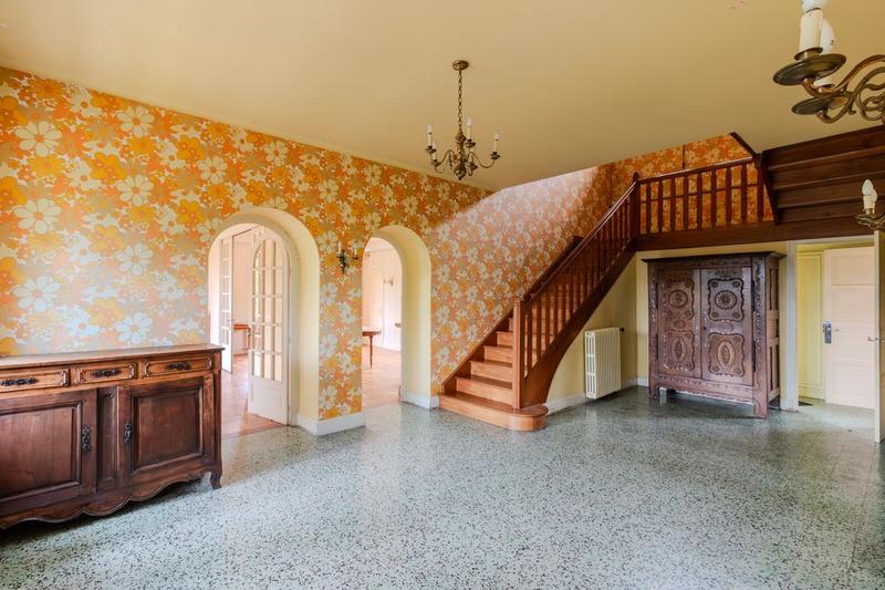 Maison - 246 m² - 8 pièces