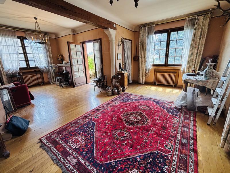 Maison - 92 m² - 5 pièces