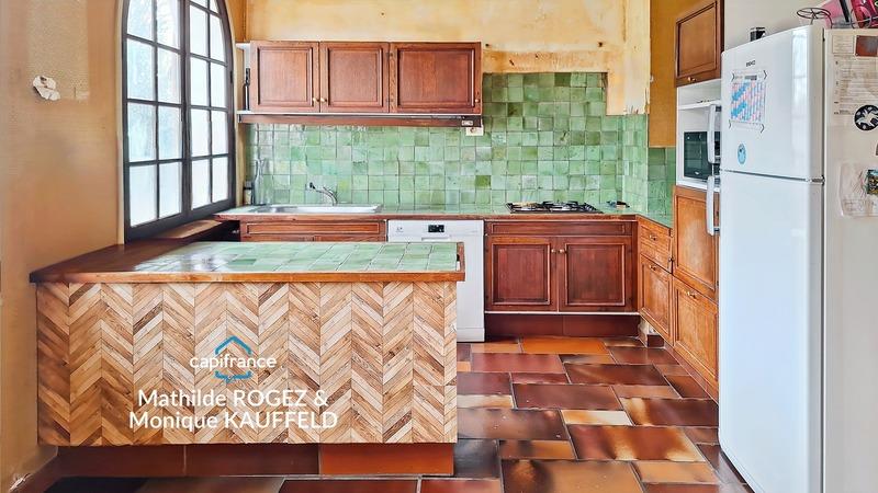 Maison - 274 m² - 7 pièces