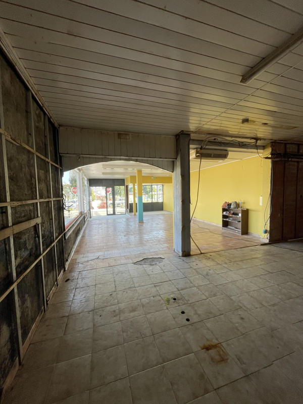 Local commercial - 180 m²