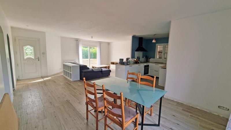 Maison - 99 m² - 4 pièces