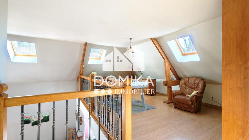 Maison - 242 m² - 6 pièces