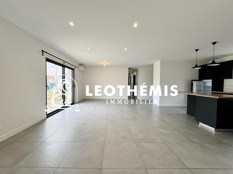 Maison - 111 m² - 5 pièces