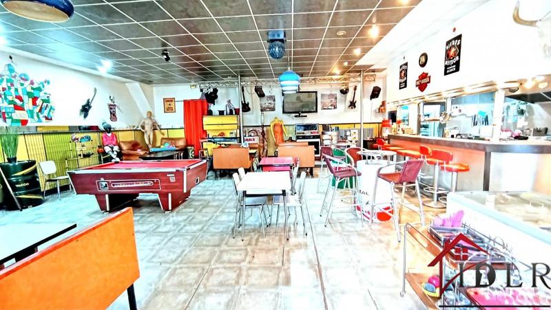 Immeuble - 340 m² - 11 pièces