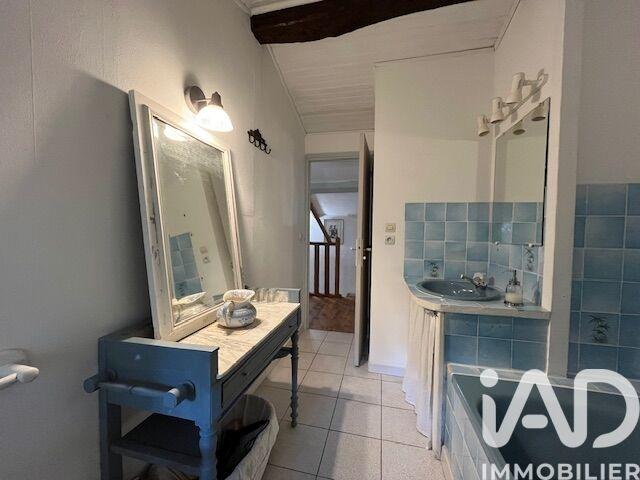 Maison - 318 m² - 12 pièces