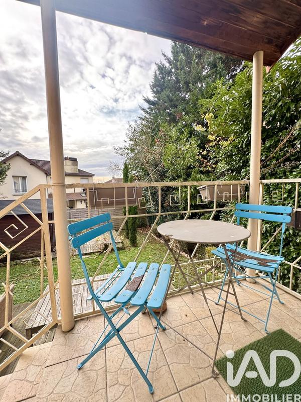 Maison - 94 m² - 5 pièces