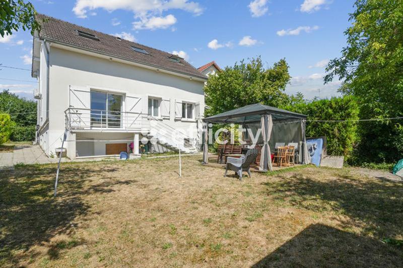 Maison - 114 m² - 5 pièces