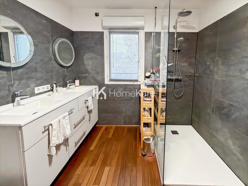 Maison - 120 m² - 4 pièces