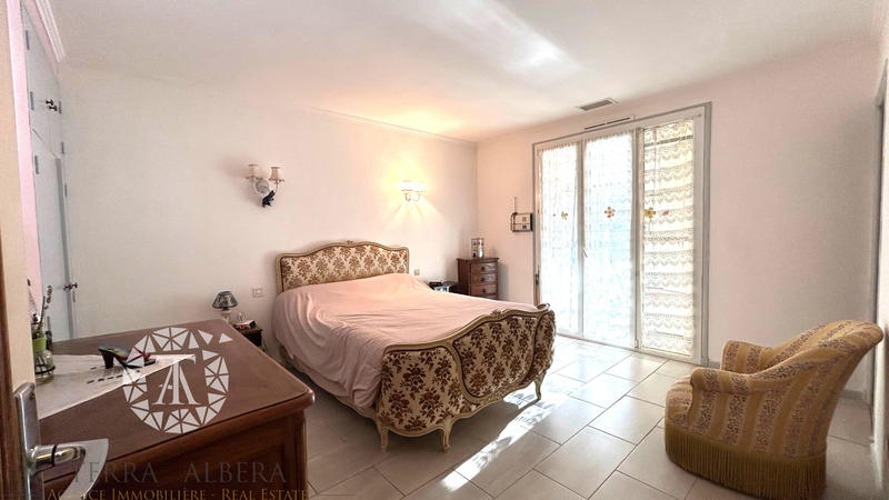 Viager - Maison - 143 m² - 6 pièces