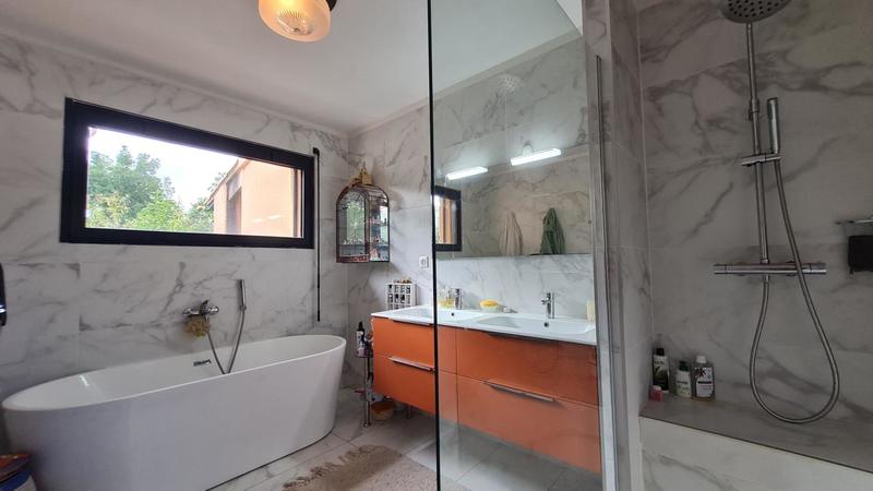 Villa - 160 m² - 5 pièces