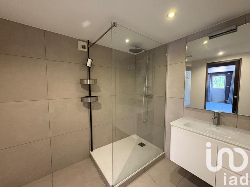 Maison - 203 m² - 7 pièces