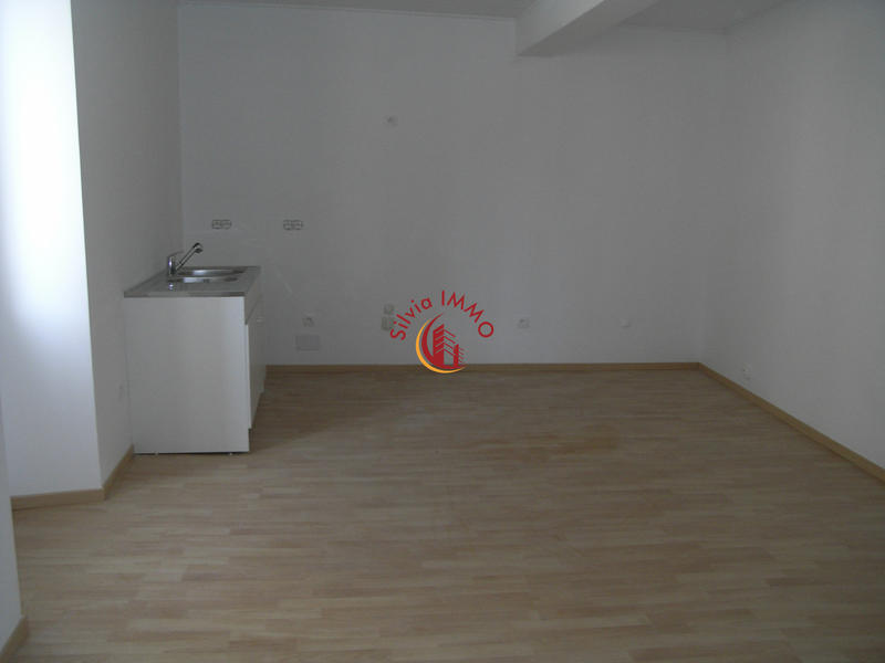 Immeuble - 203 m² - 9 pièces