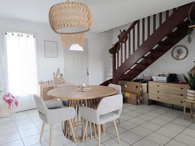 Maison - 85 m² - 4 pièces