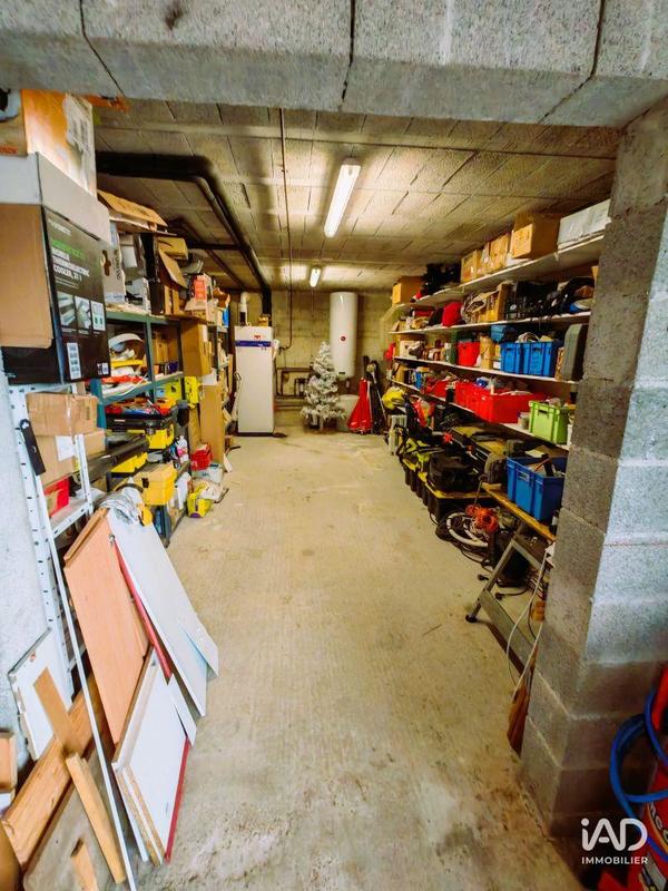 Maison - 235 m² - 5 pièces