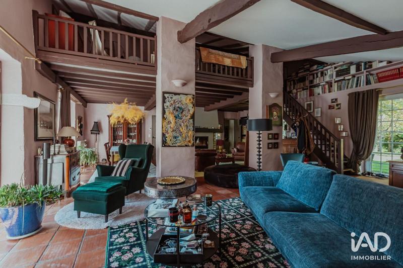 Maison - 229 m² - 6 pièces