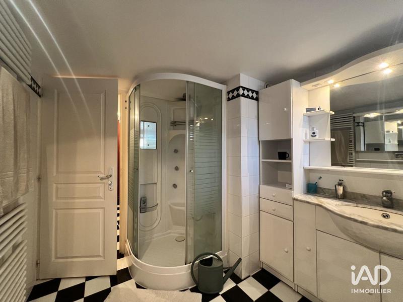 Maison - 193 m² - 5 pièces