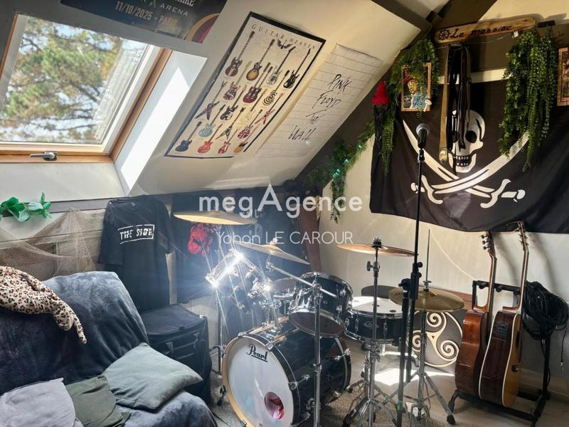 Maison - 122 m² - 6 pièces