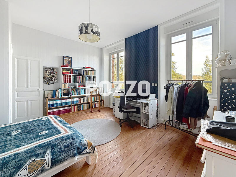 Maison bourgeoise - 337 m² - 12 pièces