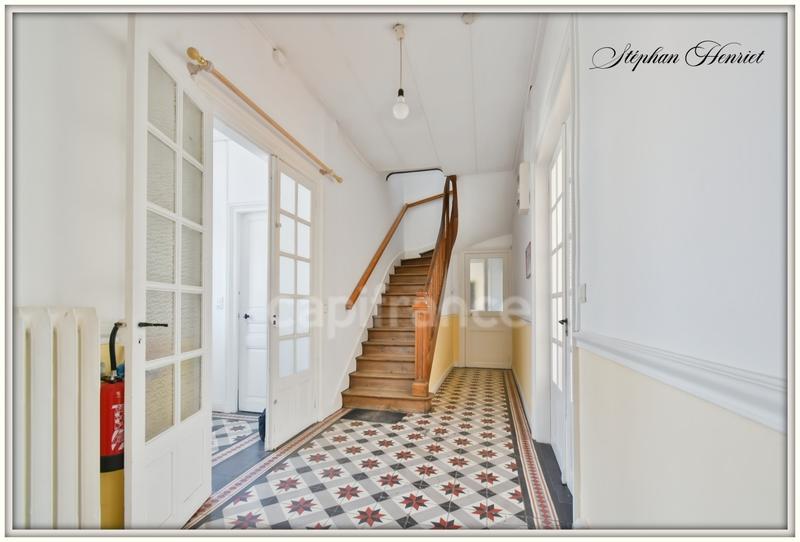 Maison de ville - 228 m² - 10 pièces