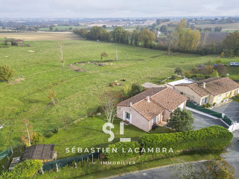 Maison - 98 m² - 4 pièces