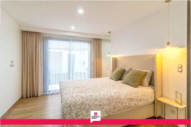 Maison - 202 m² - 7 pièces