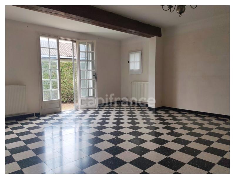 Maison - 92 m² - 5 pièces