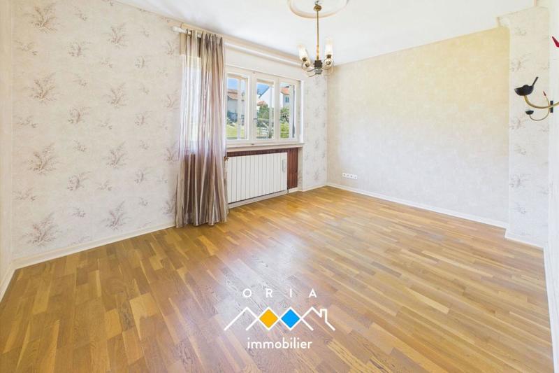 Maison - 107 m² - 6 pièces