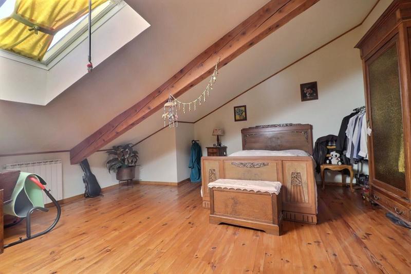 Maison - 163 m² - 8 pièces