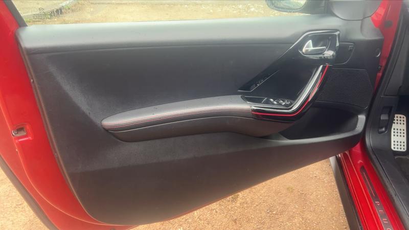 Peugeot 208 1.6 Thp Gti