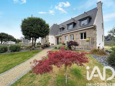 Maison - 180 m² - 5 pièces
