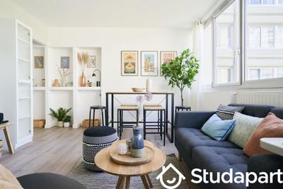 Chambre - 10 m² - 1 pièce