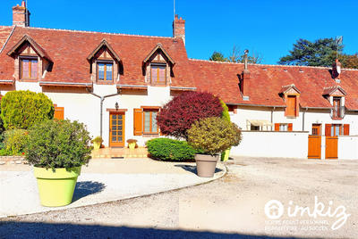 Maison - 360 m² - 15 pièces