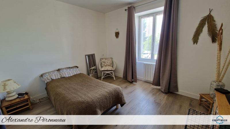 Maison - 235 m² - 12 pièces