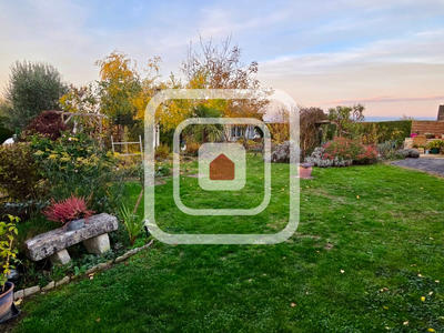 Maison - 140 m² - 6 pièces