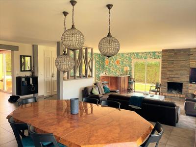 Maison de domaine équestre - 230 m² - 6 pièces