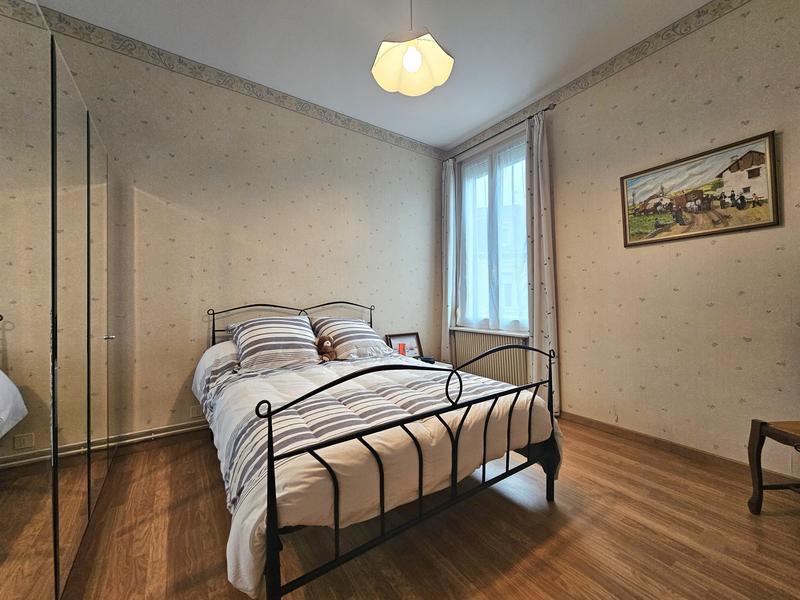 Maison - 145 m² - 9 pièces