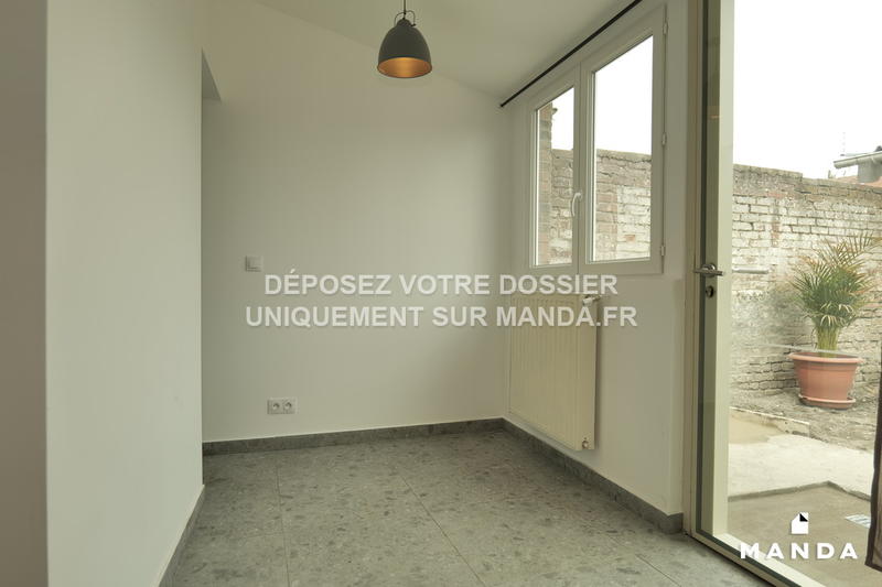 Chambre - 11 m² - 4 pièces