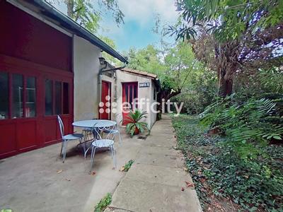 Maison - 200 m² - 6 pièces