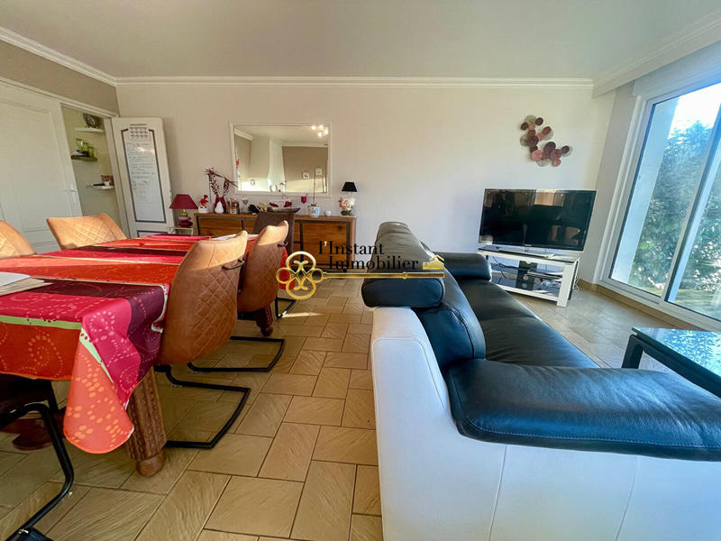 Maison - 193 m² - 9 pièces