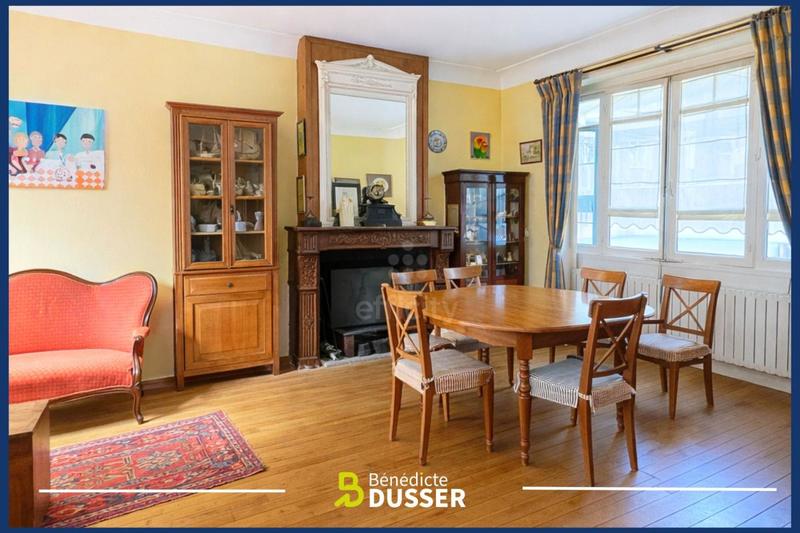 Maison - 195 m² - 7 pièces