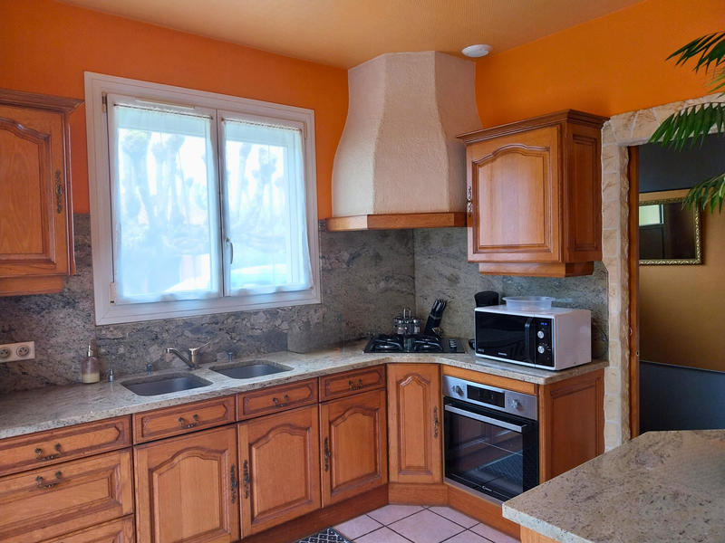 Maison - 92 m² - 4 pièces