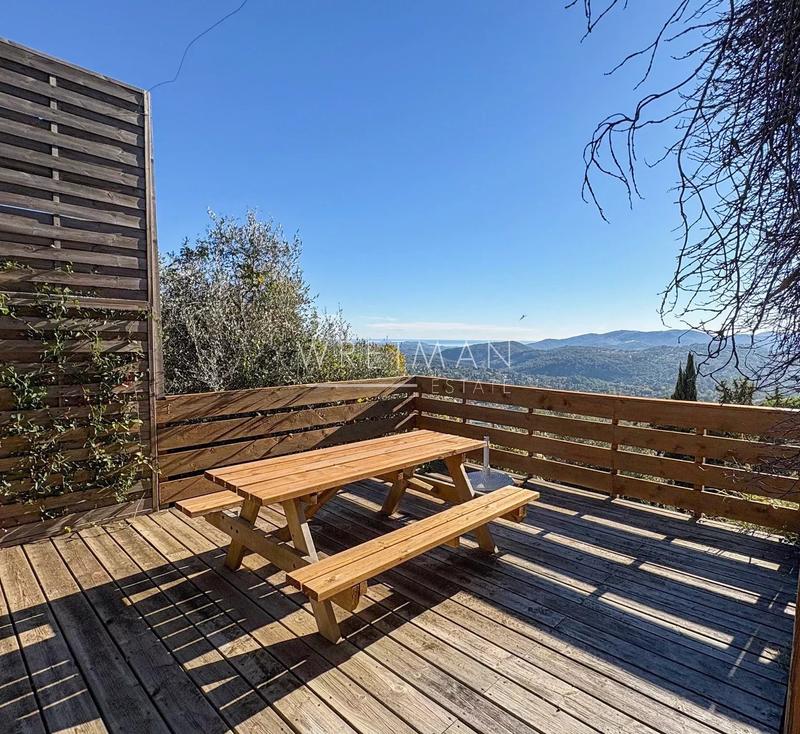 Villa - 205 m² - 8 pièces