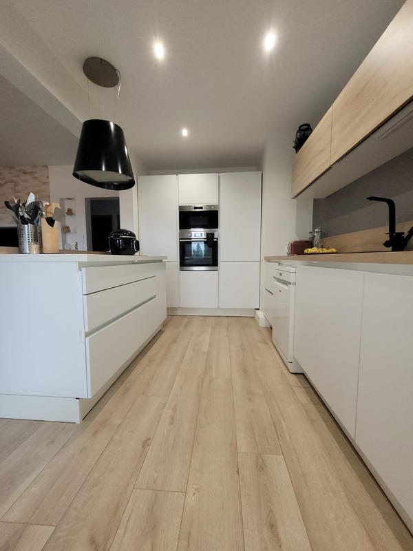 Appartement - 82 m² - 4 pièces