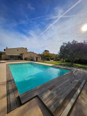 Maison - 170 m² - 5 pièces