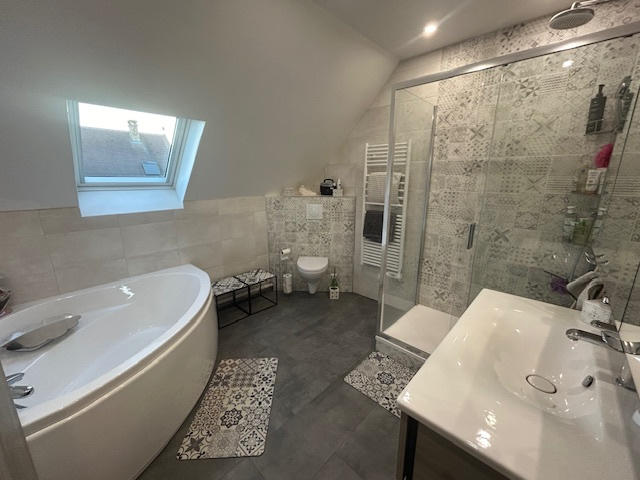 Maison - 146 m² - 6 pièces